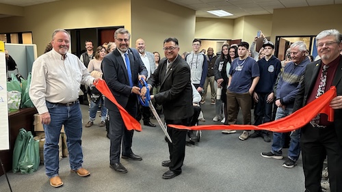 ramos and terrazas ribbon cutting